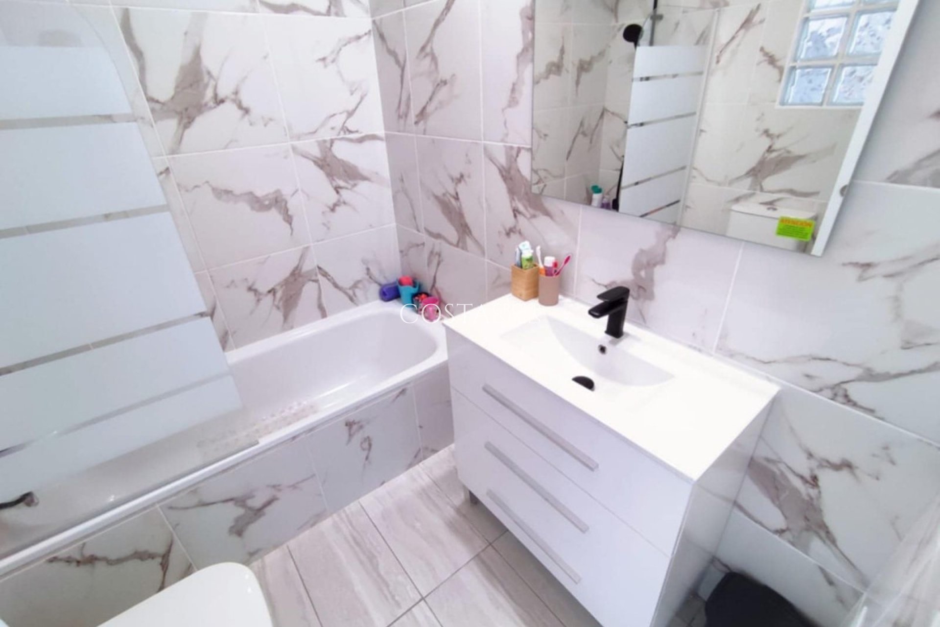 Wiederverkauf - House -
Orihuela - Playa Flamenca