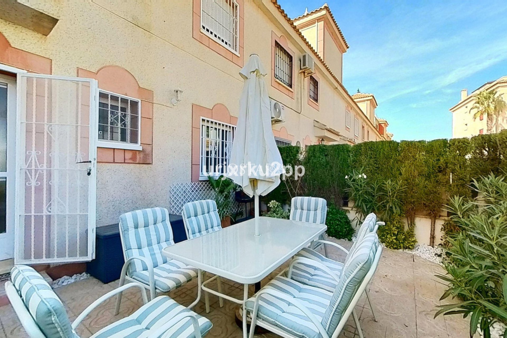 Wiederverkauf - House -
Orihuela - Playa Flamenca