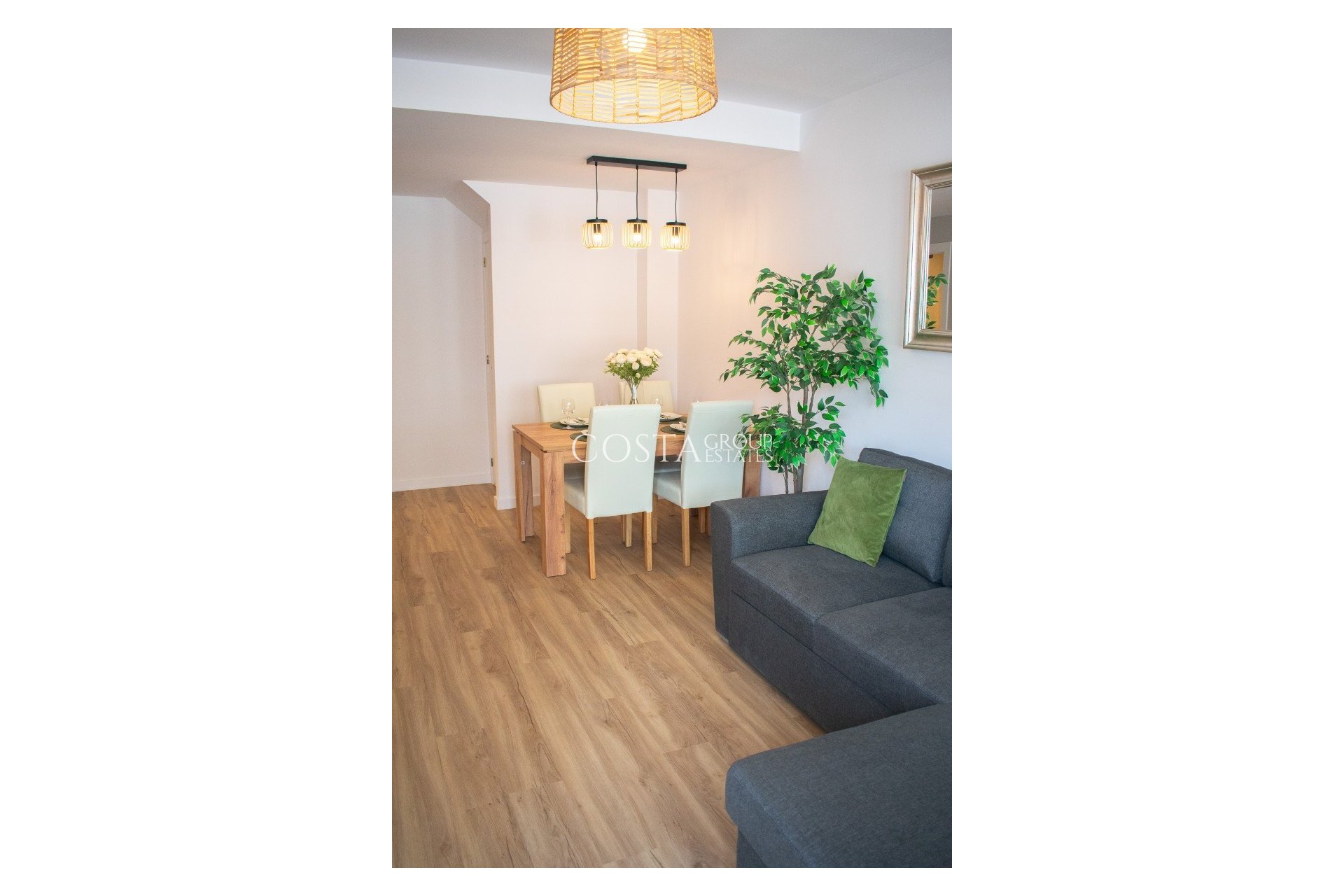 Wiederverkauf - House -
Orihuela - Punta Prima