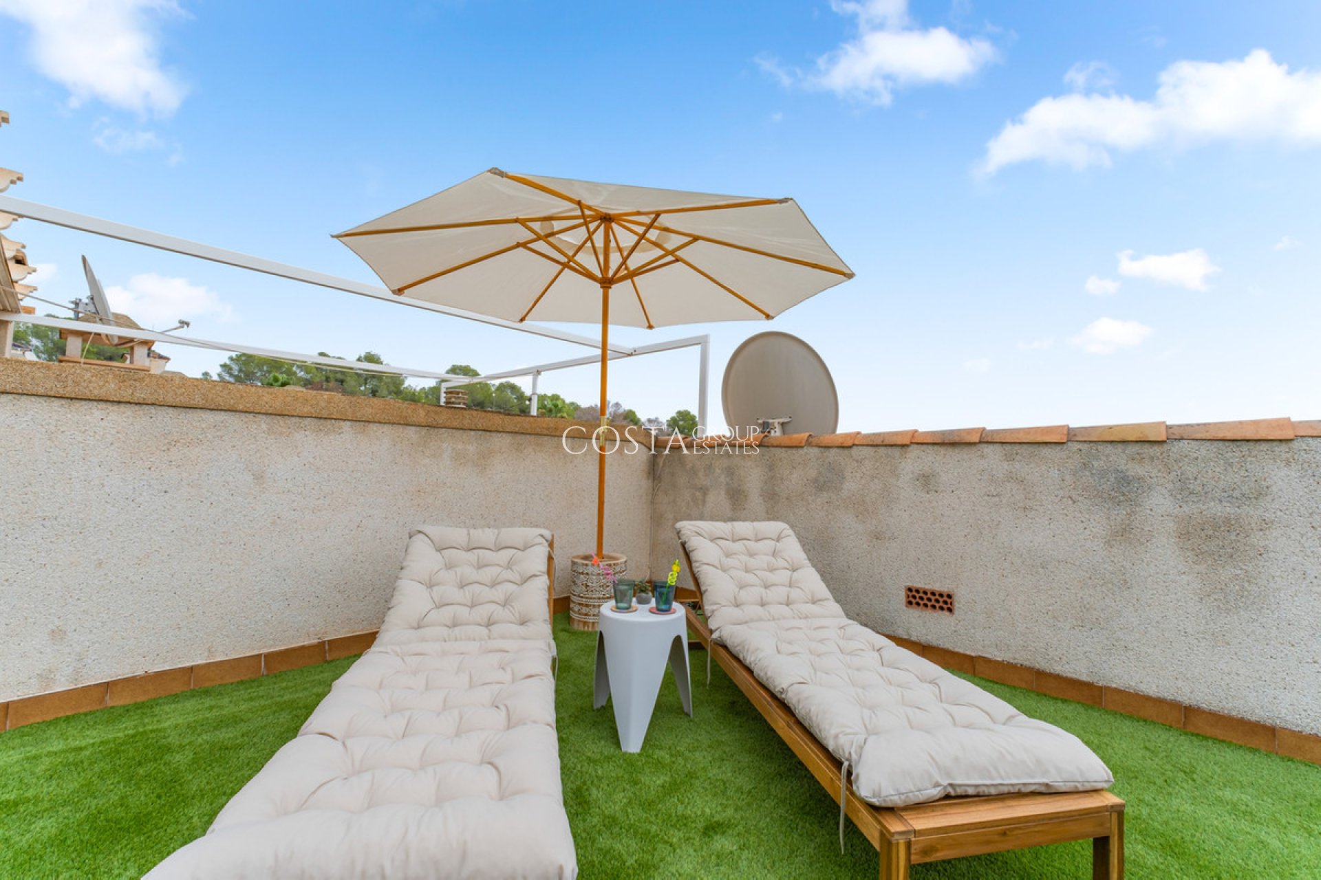 Wiederverkauf - House -
Orihuela - Villamartin