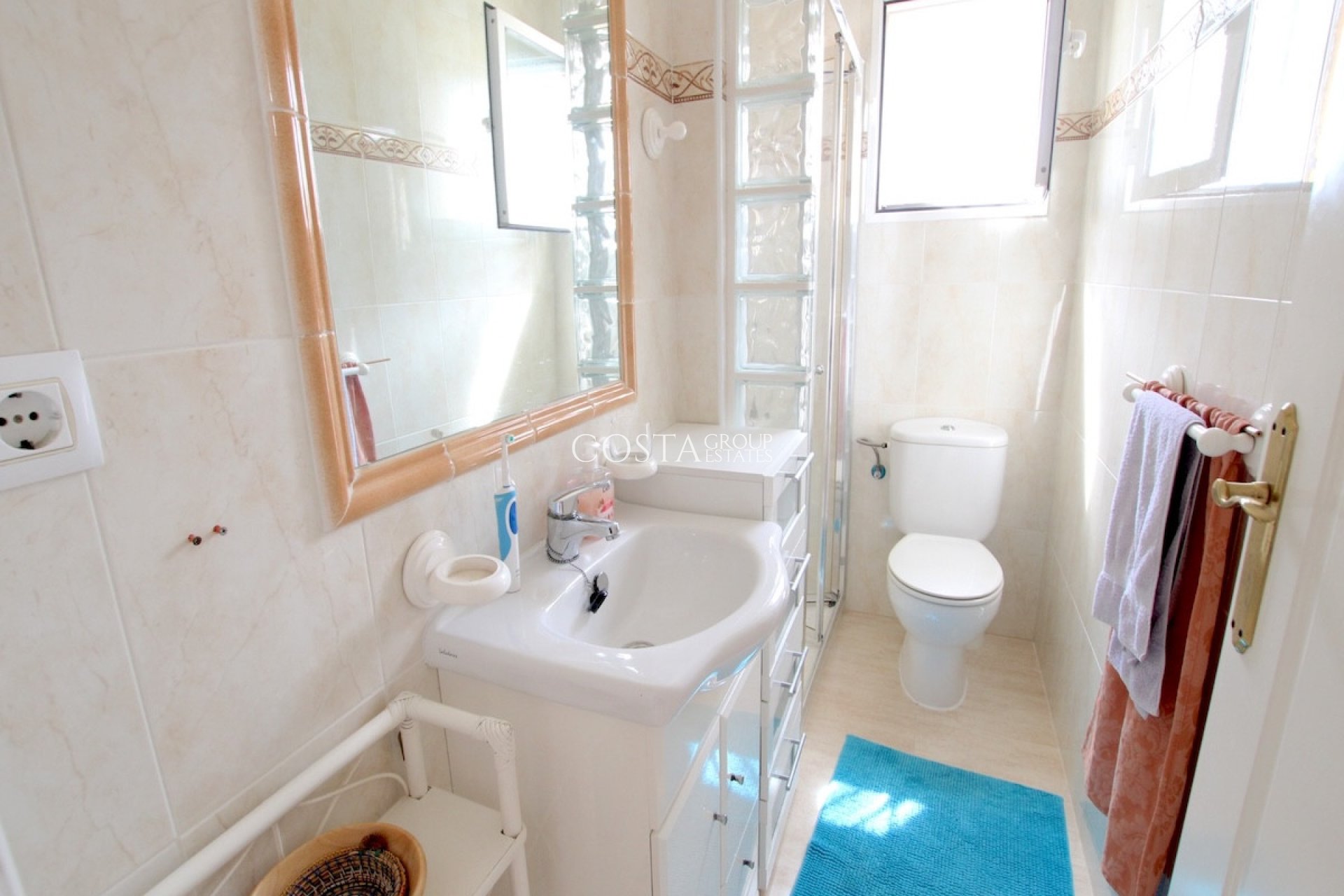 Wiederverkauf - House -
Orihuela - Villamartin