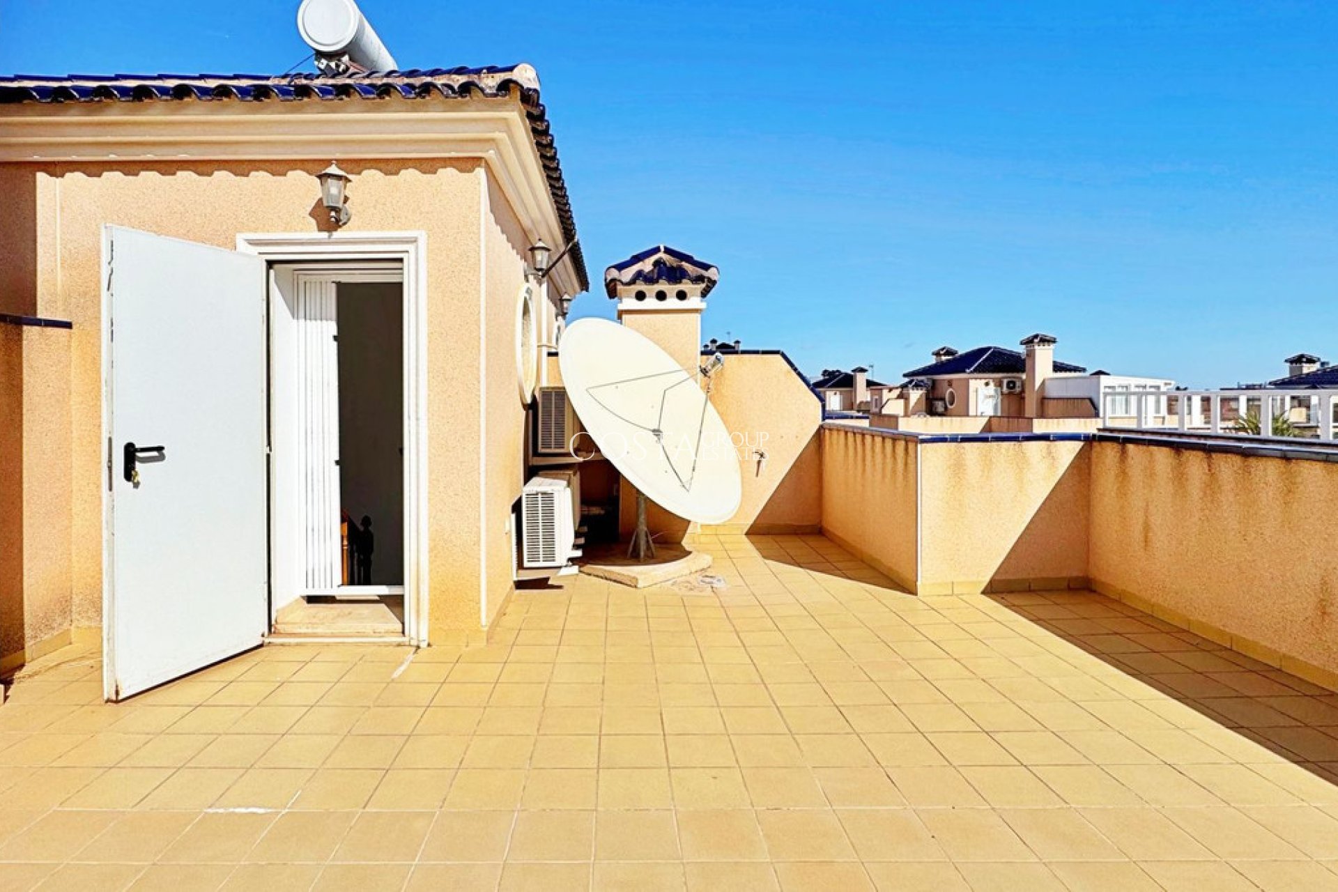 Wiederverkauf - House -
Orihuela - Villamartin