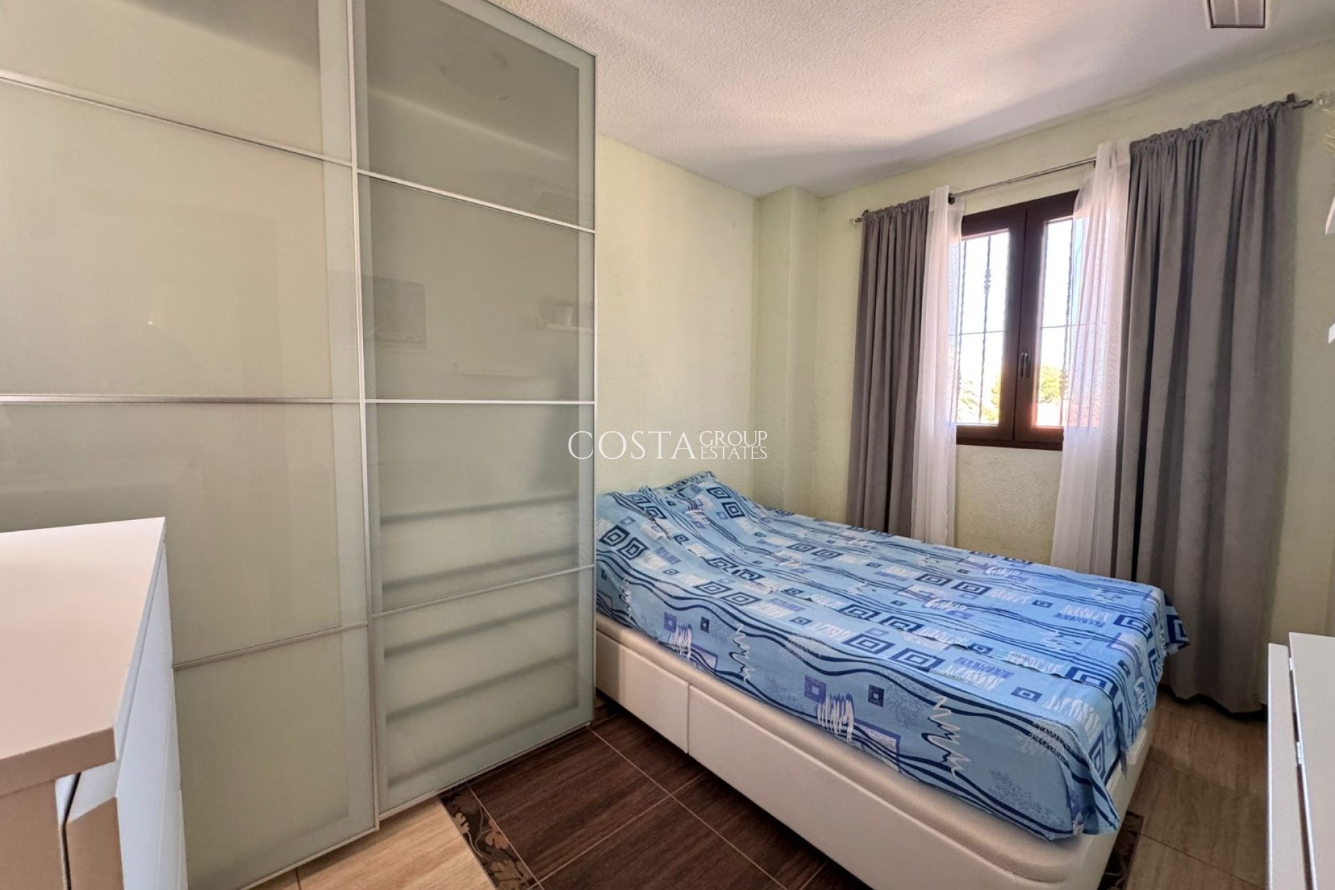 Wiederverkauf - House -
Punta Prima