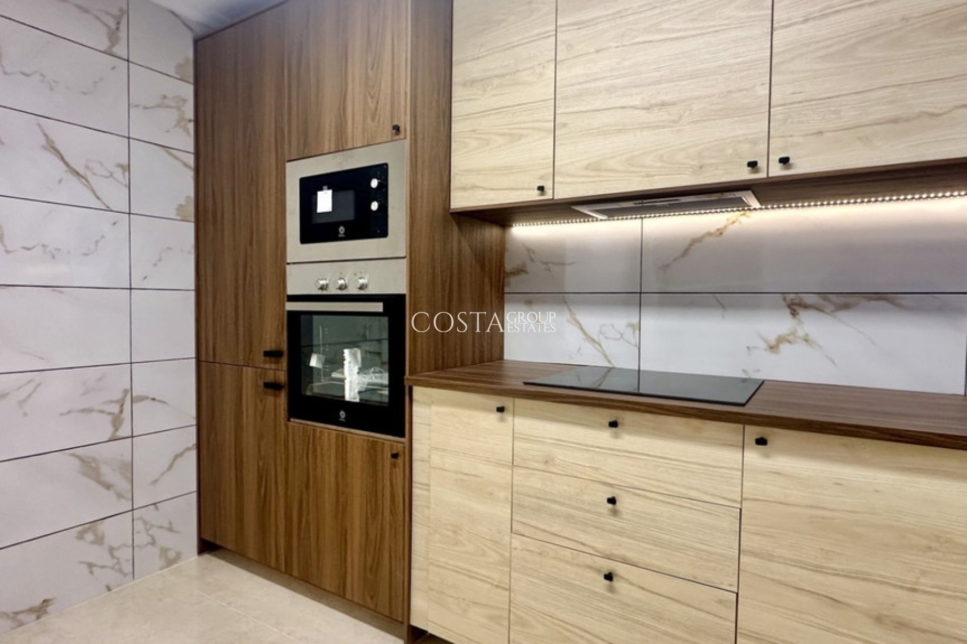 Wiederverkauf - House -
San Miguel de Salinas - San Miguel de Salinas Centro