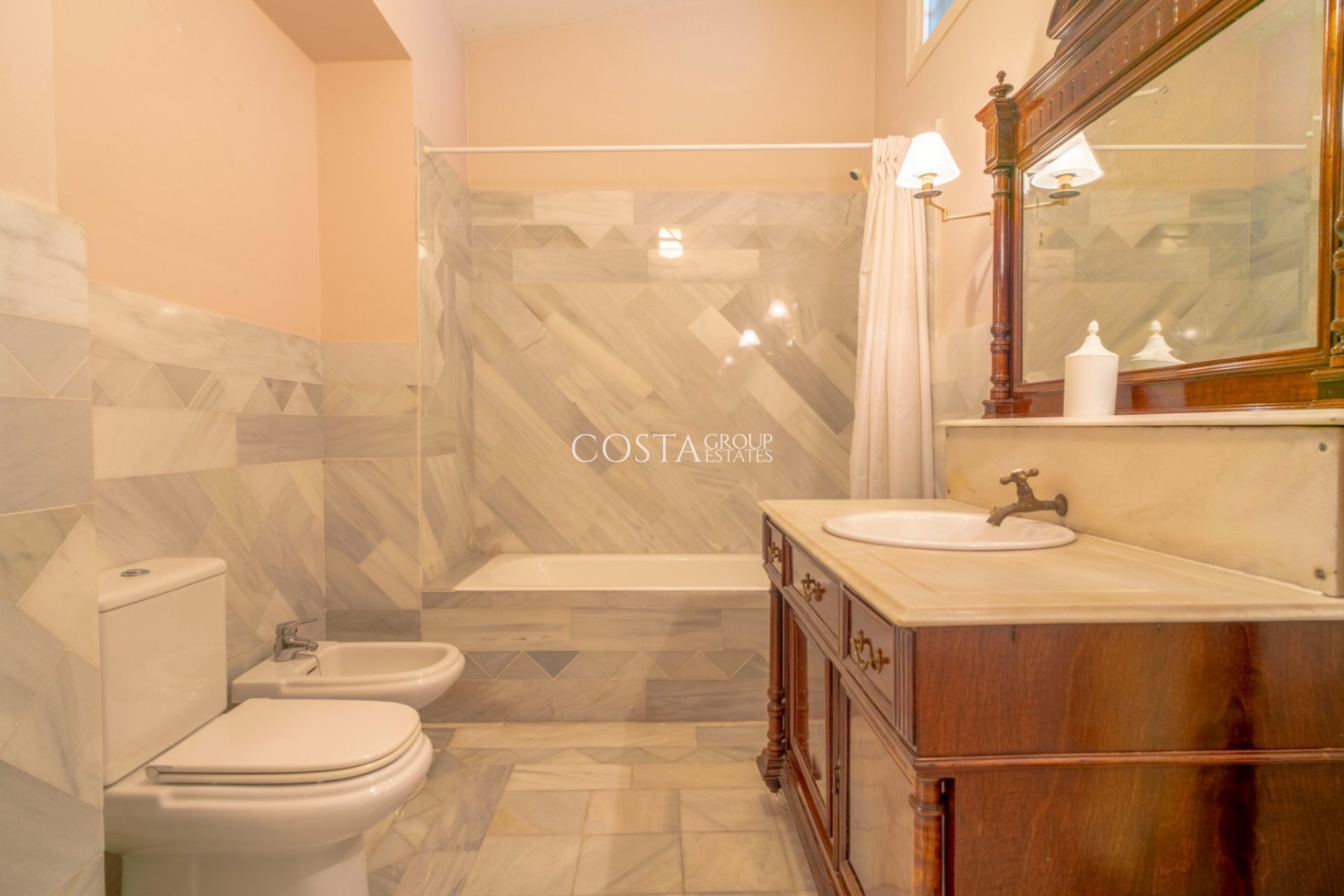 Wiederverkauf - House -
Santiago de la Ribera