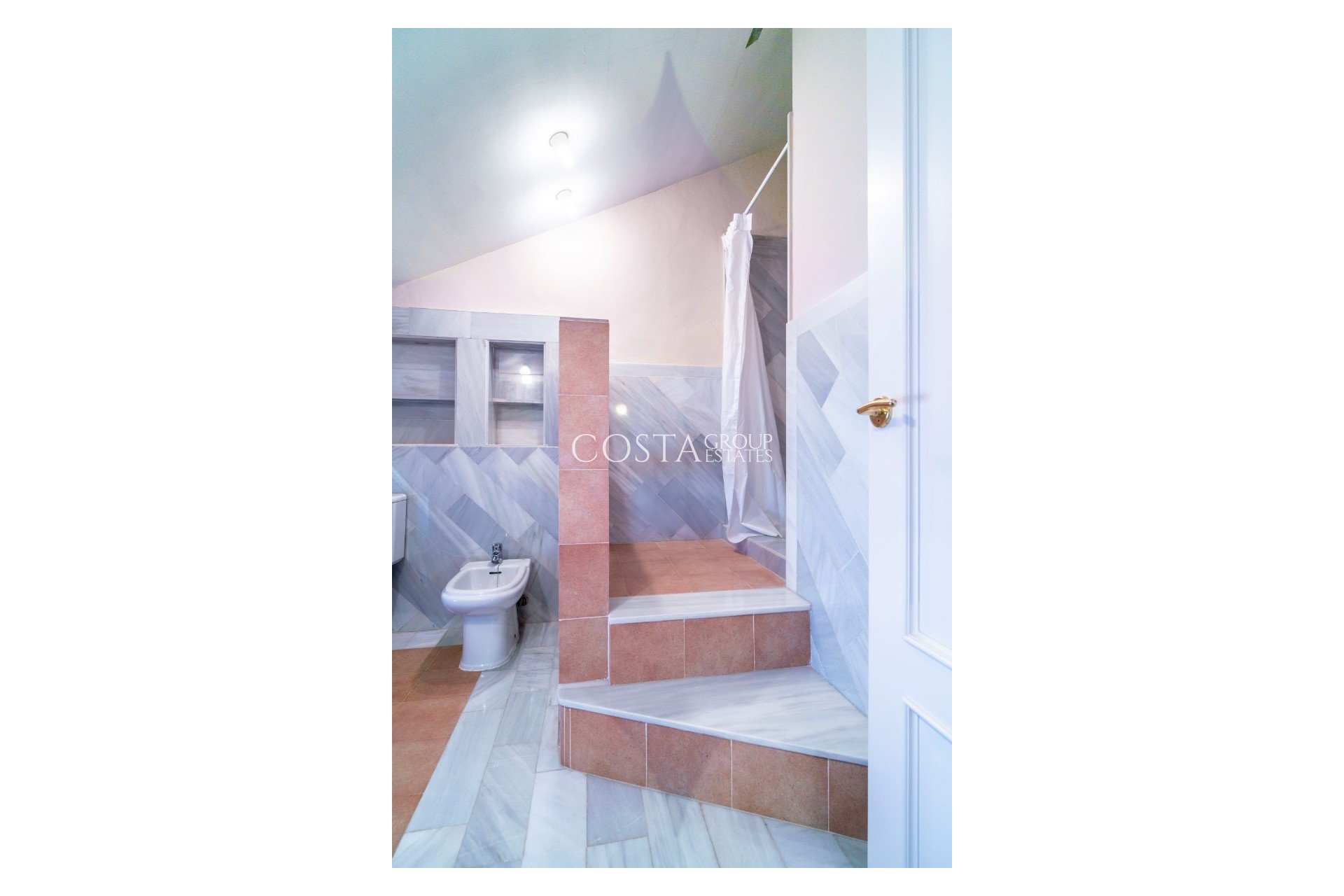 Wiederverkauf - House -
Santiago de la Ribera