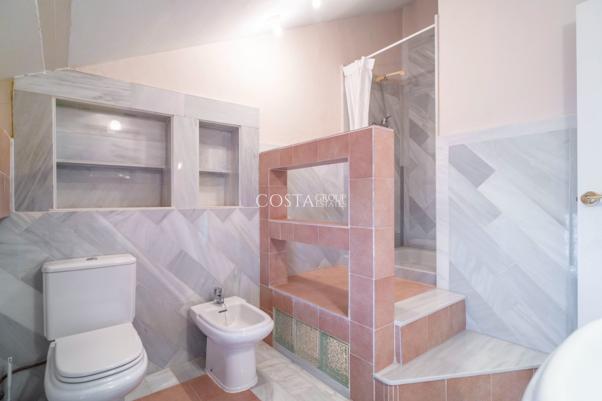 Wiederverkauf - House -
Santiago de la Ribera