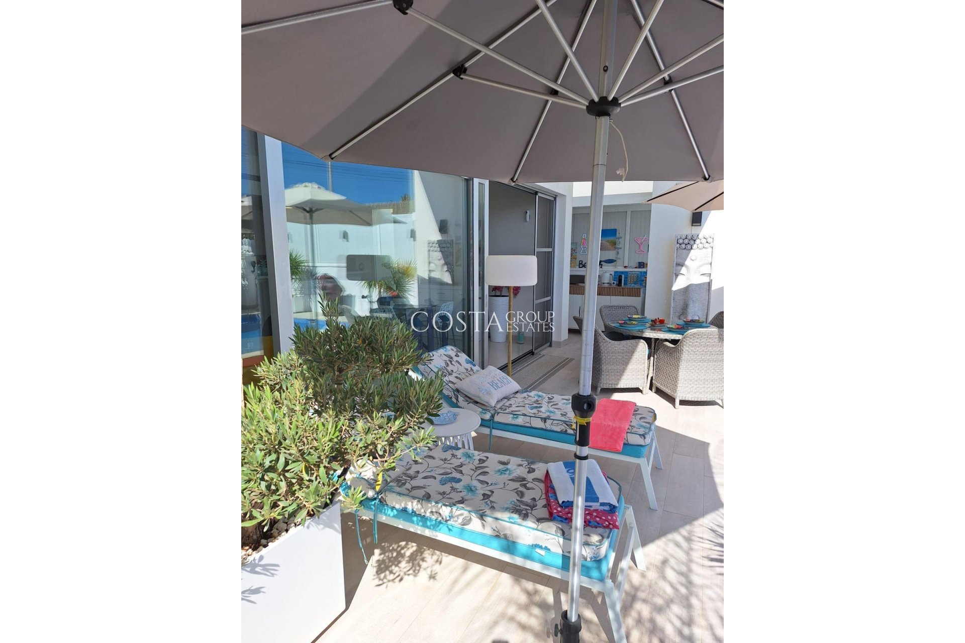 Wiederverkauf - House -
Torrevieja - Torrevieja Centro