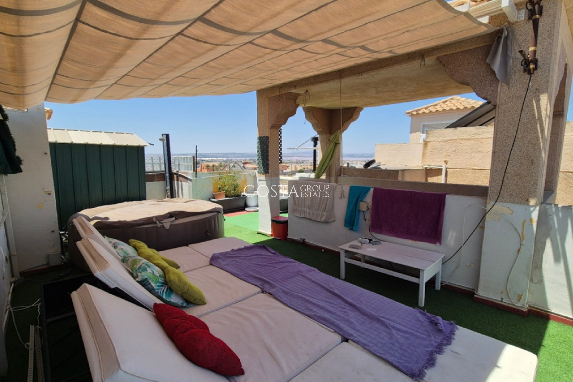 Wiederverkauf - House -
Torrevieja - Torrevieja Centro