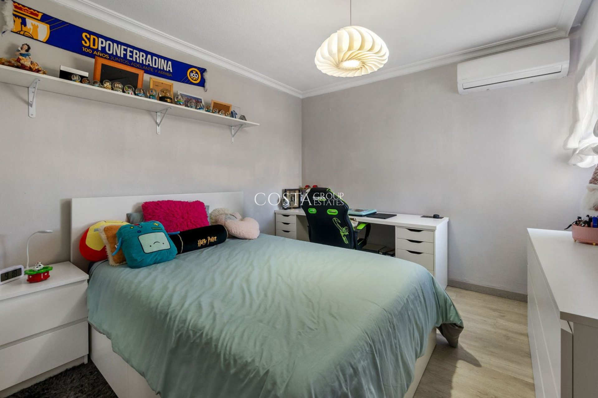 Wiederverkauf - House -
Torrevieja - Torrevieja Centro