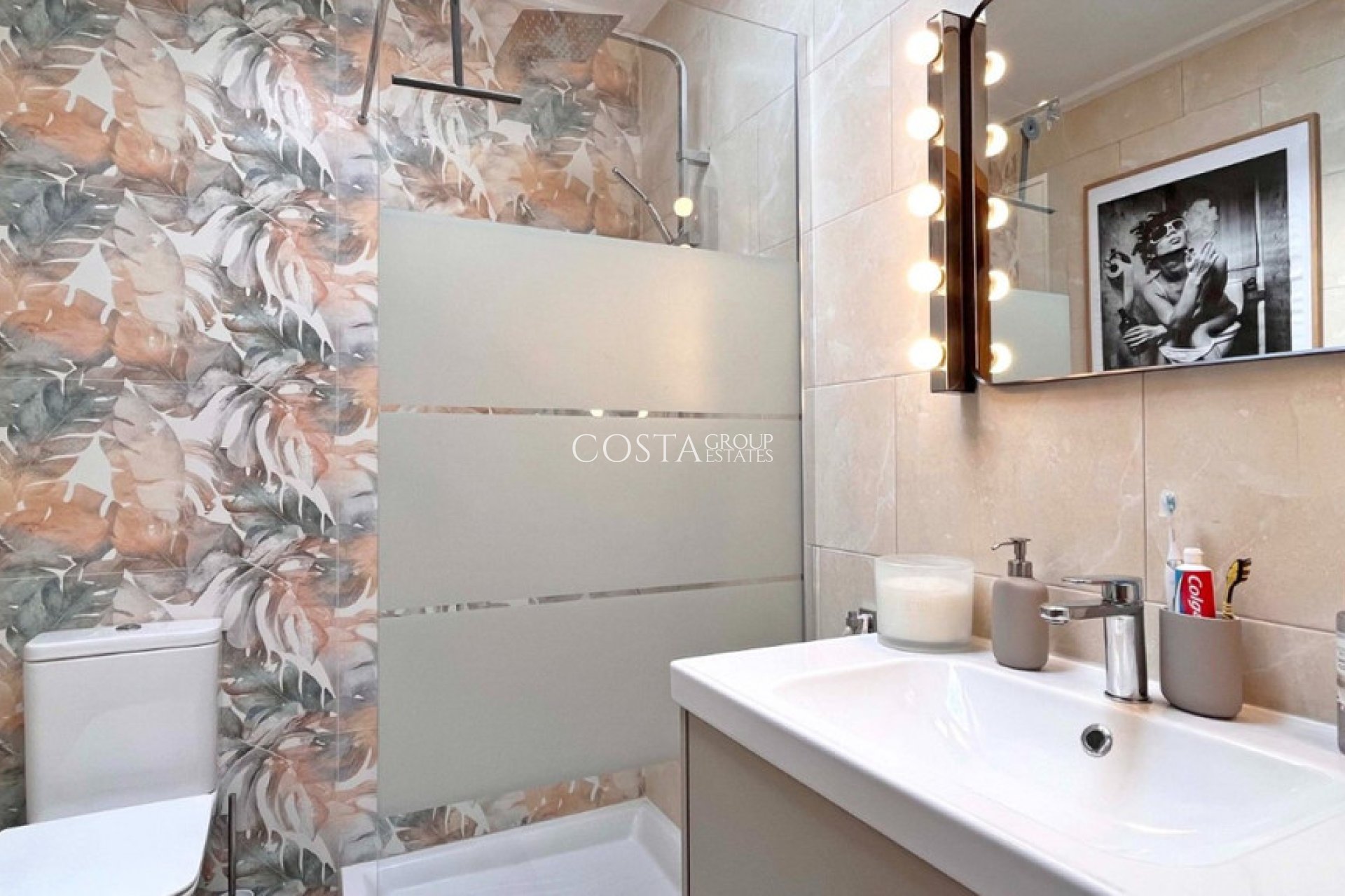 Wiederverkauf - House -
Torrevieja - Torrevieja Centro