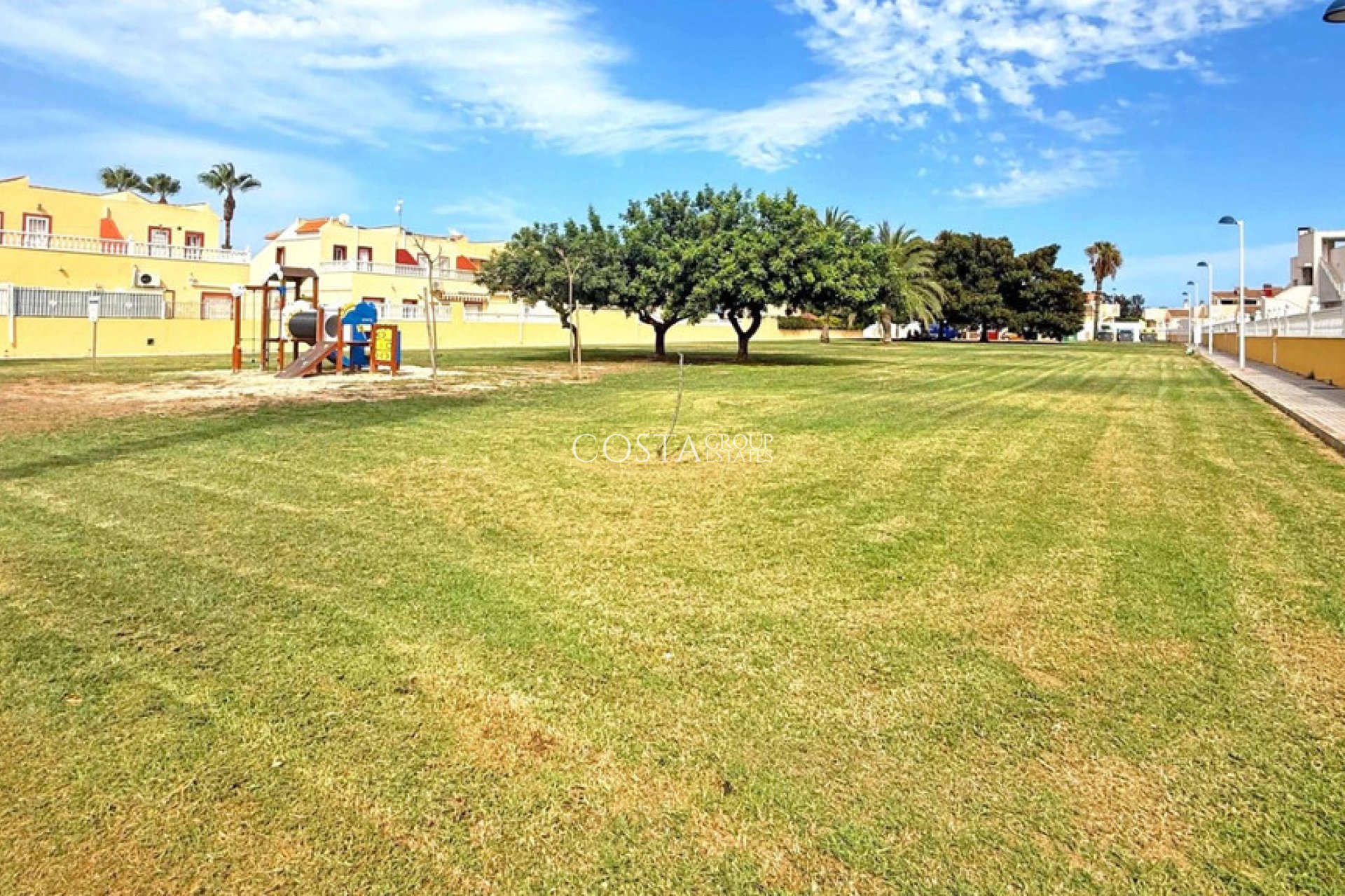 Wiederverkauf - House -
Torrevieja - Torrevieja Centro