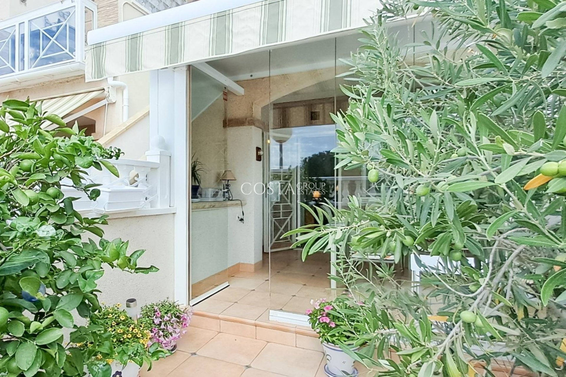 Wiederverkauf - House -
Torrevieja - Torrevieja Centro