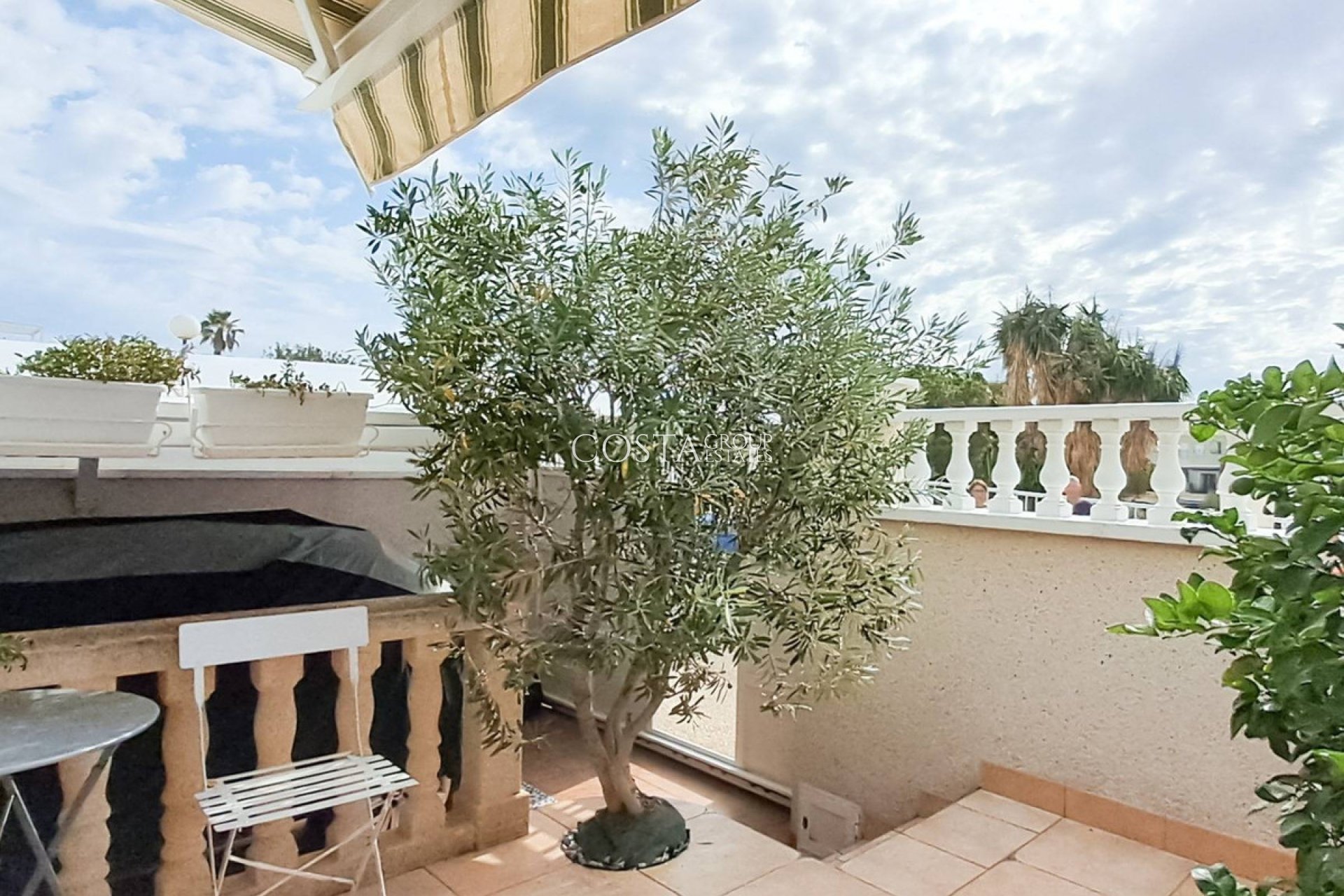 Wiederverkauf - House -
Torrevieja - Torrevieja Centro