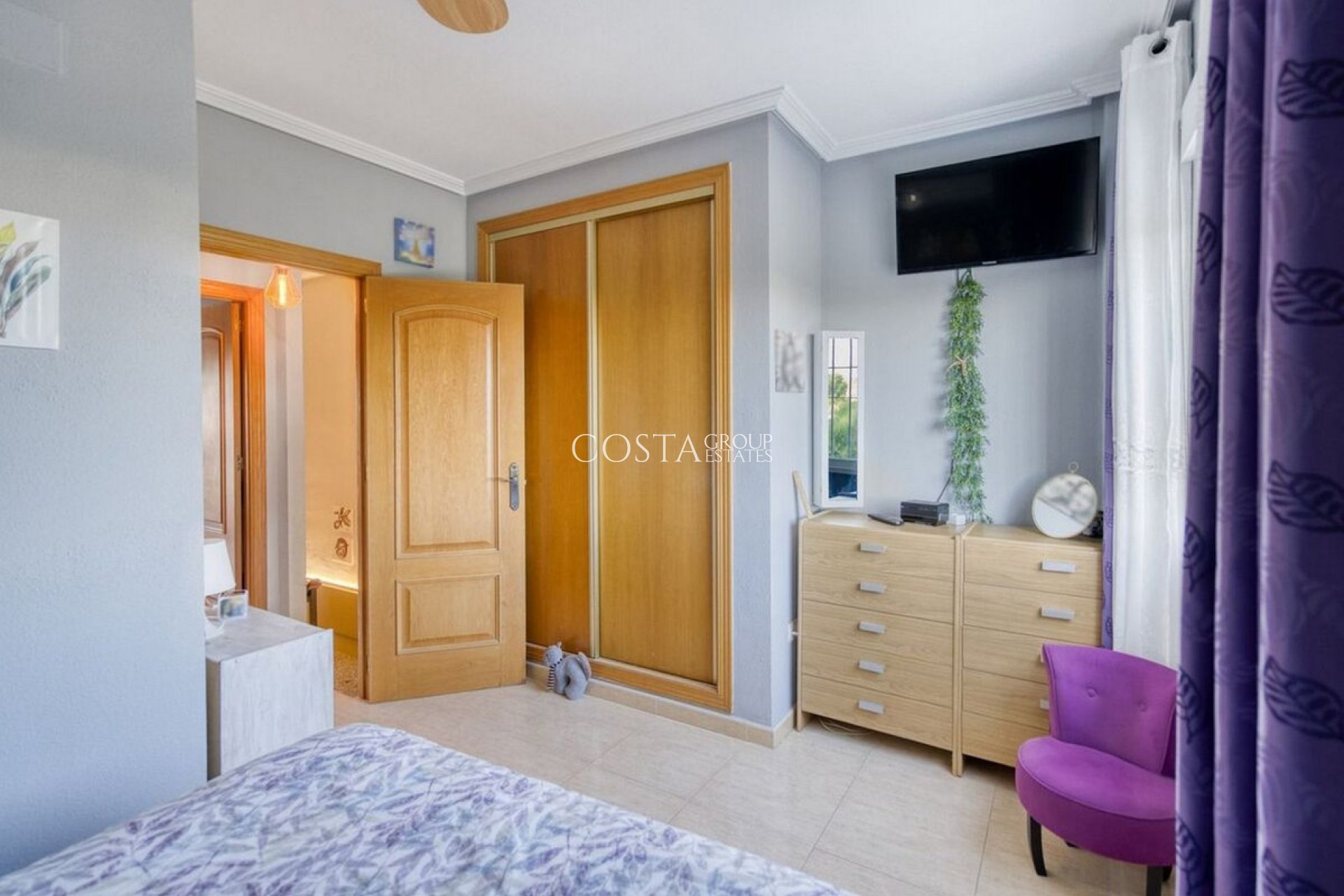 Wiederverkauf - House -
Torrevieja - Torrevieja Centro