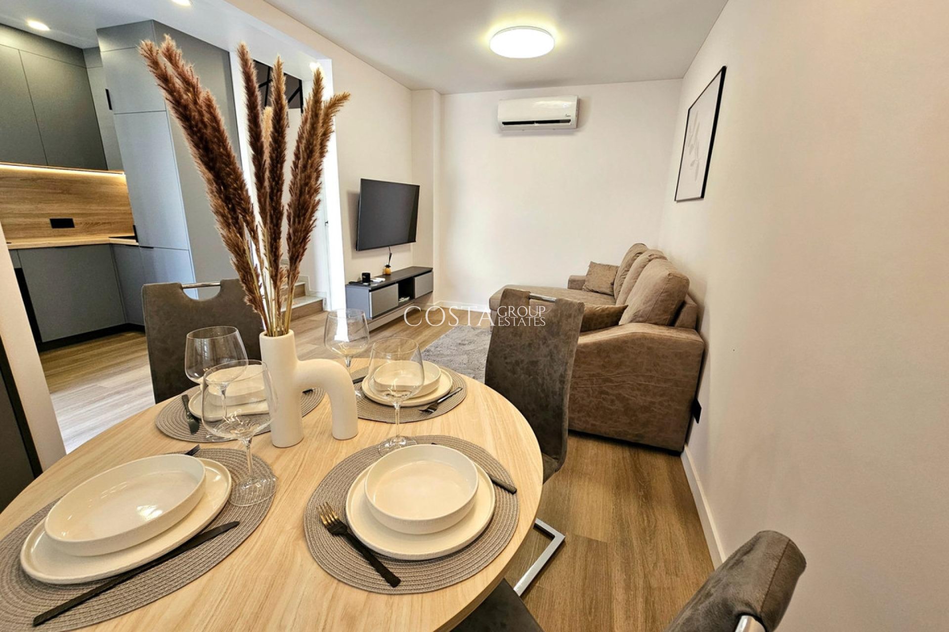 Wiederverkauf - House -
Torrevieja - Torrevieja Centro