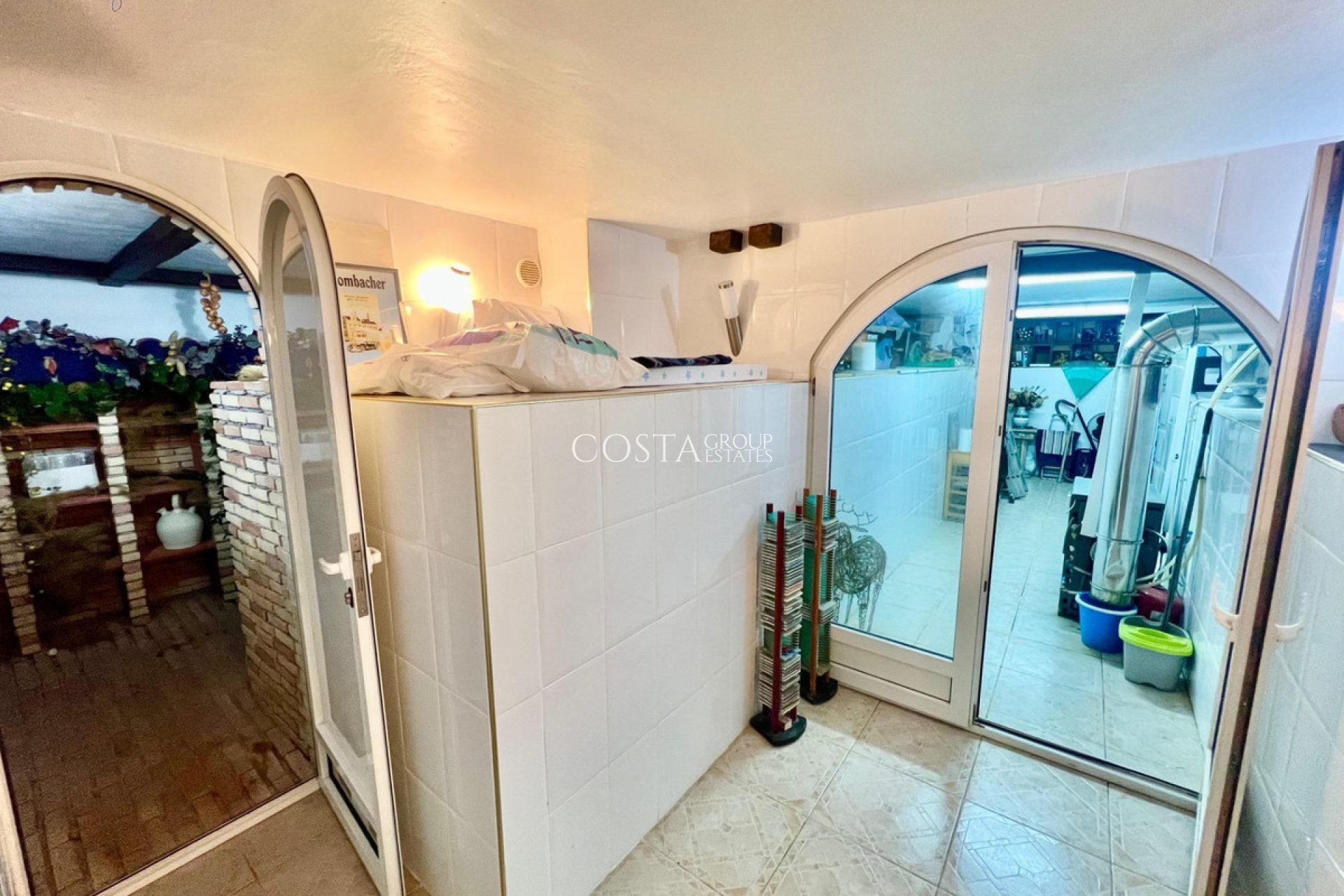 Wiederverkauf - House -
Torrevieja - Torrevieja Centro