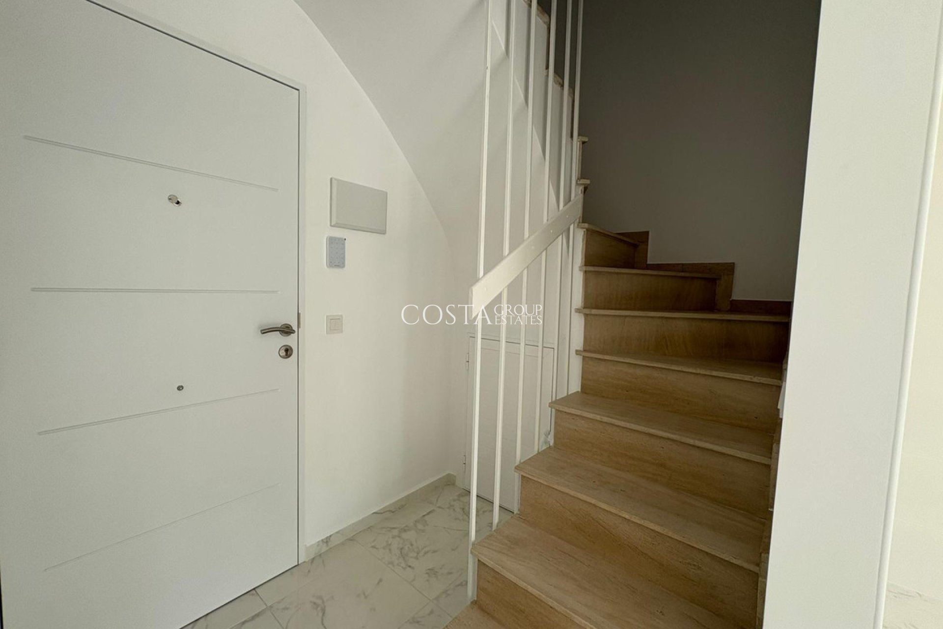 Wiederverkauf - House -
Torrevieja - Torrevieja Centro