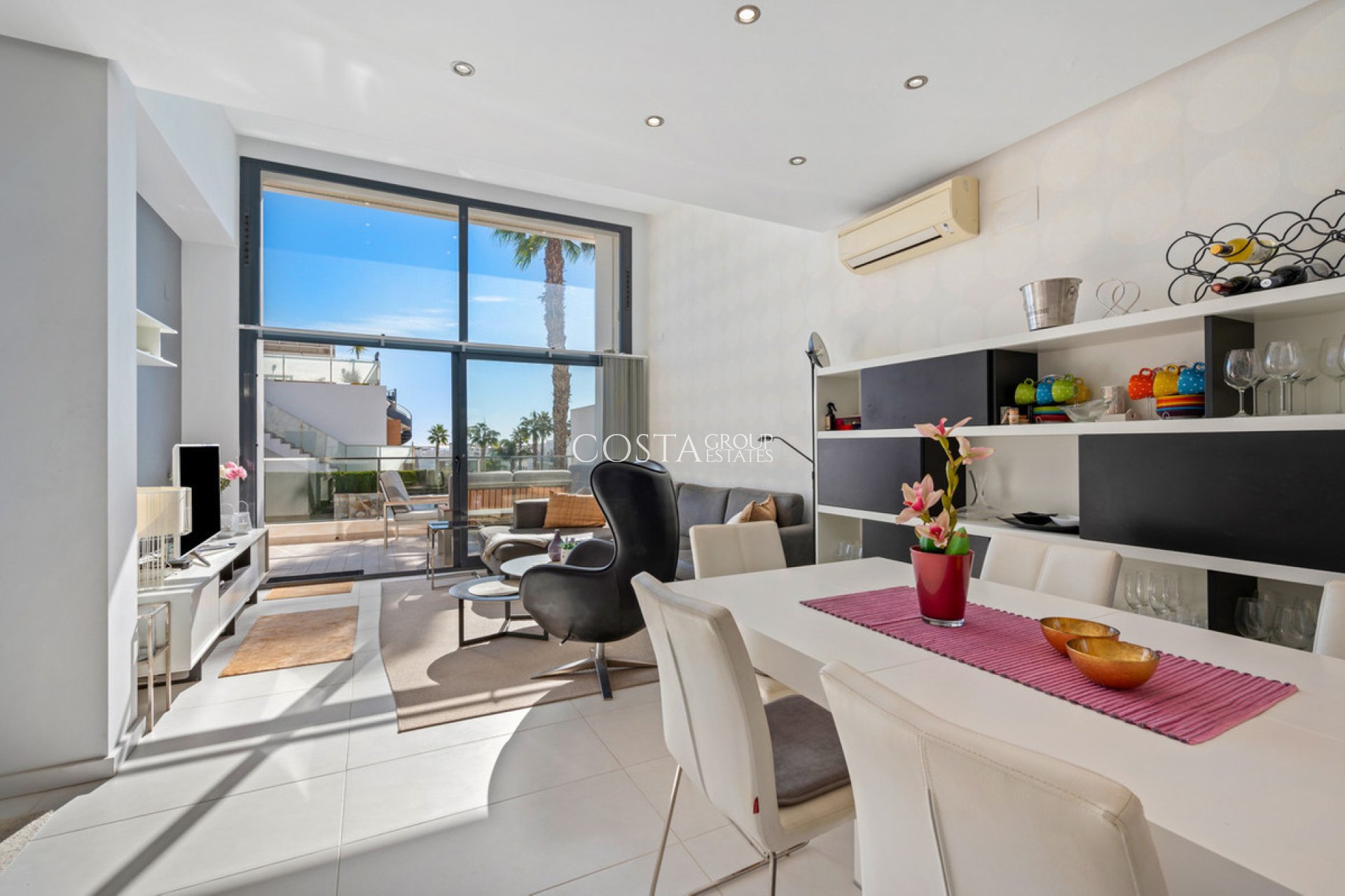 Wiederverkauf - House -
Torrevieja - Torrevieja Centro