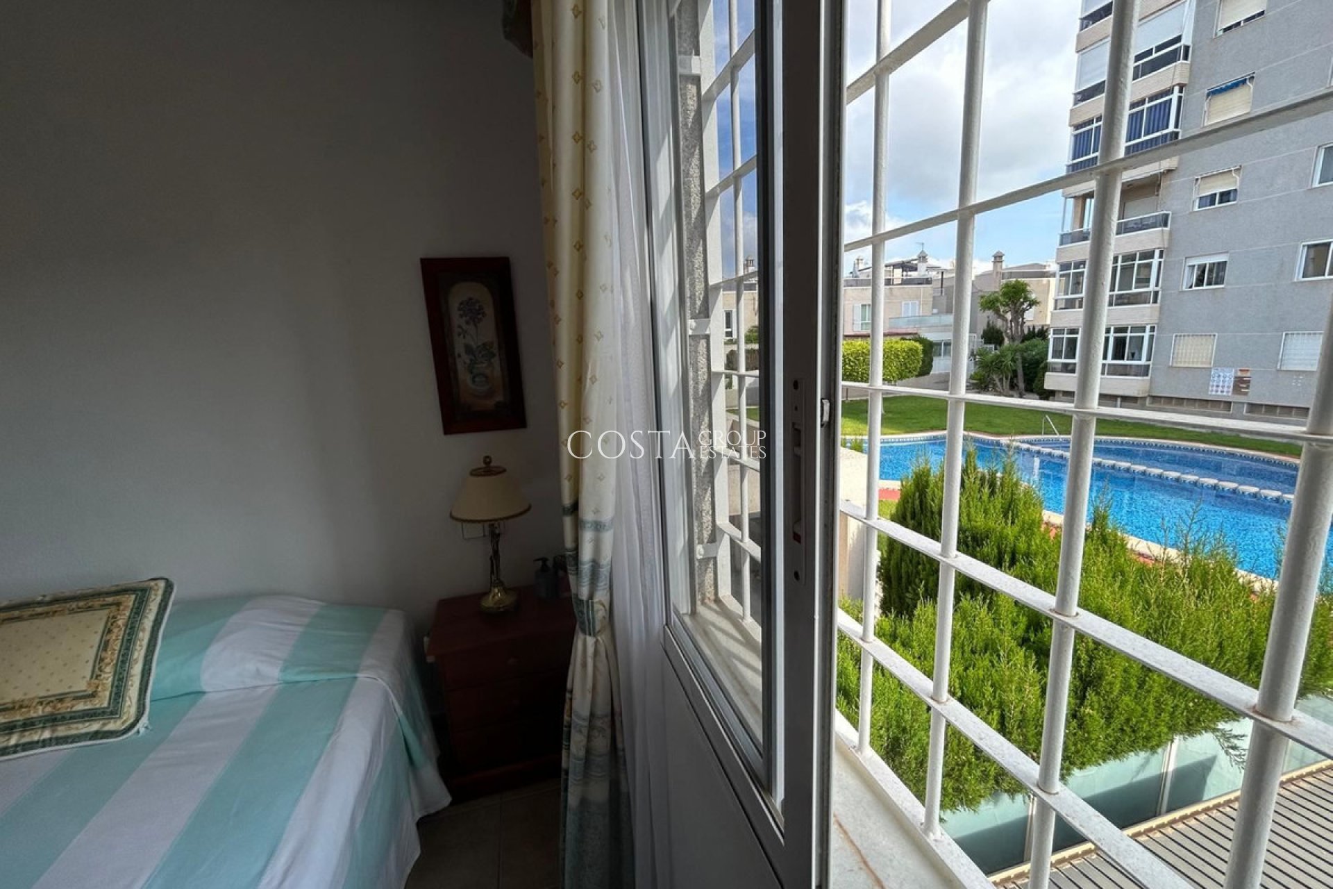 Wiederverkauf - House -
Torrevieja - Torrevieja Centro