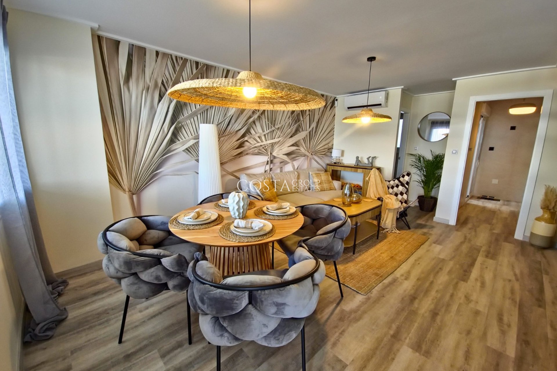 Wiederverkauf - House -
Torrevieja - Torrevieja Centro