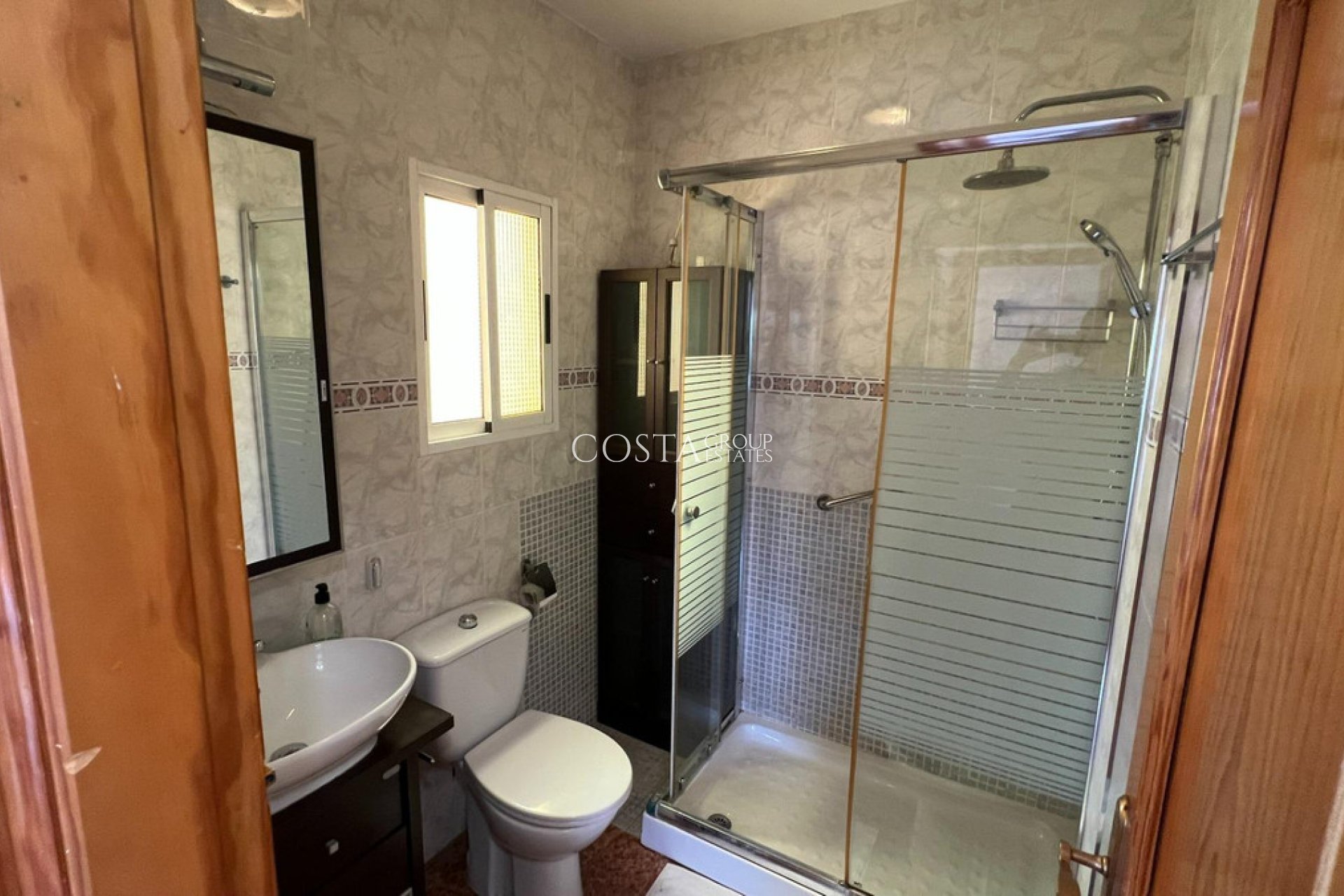 Wiederverkauf - House -
Torrevieja - Torrevieja Centro