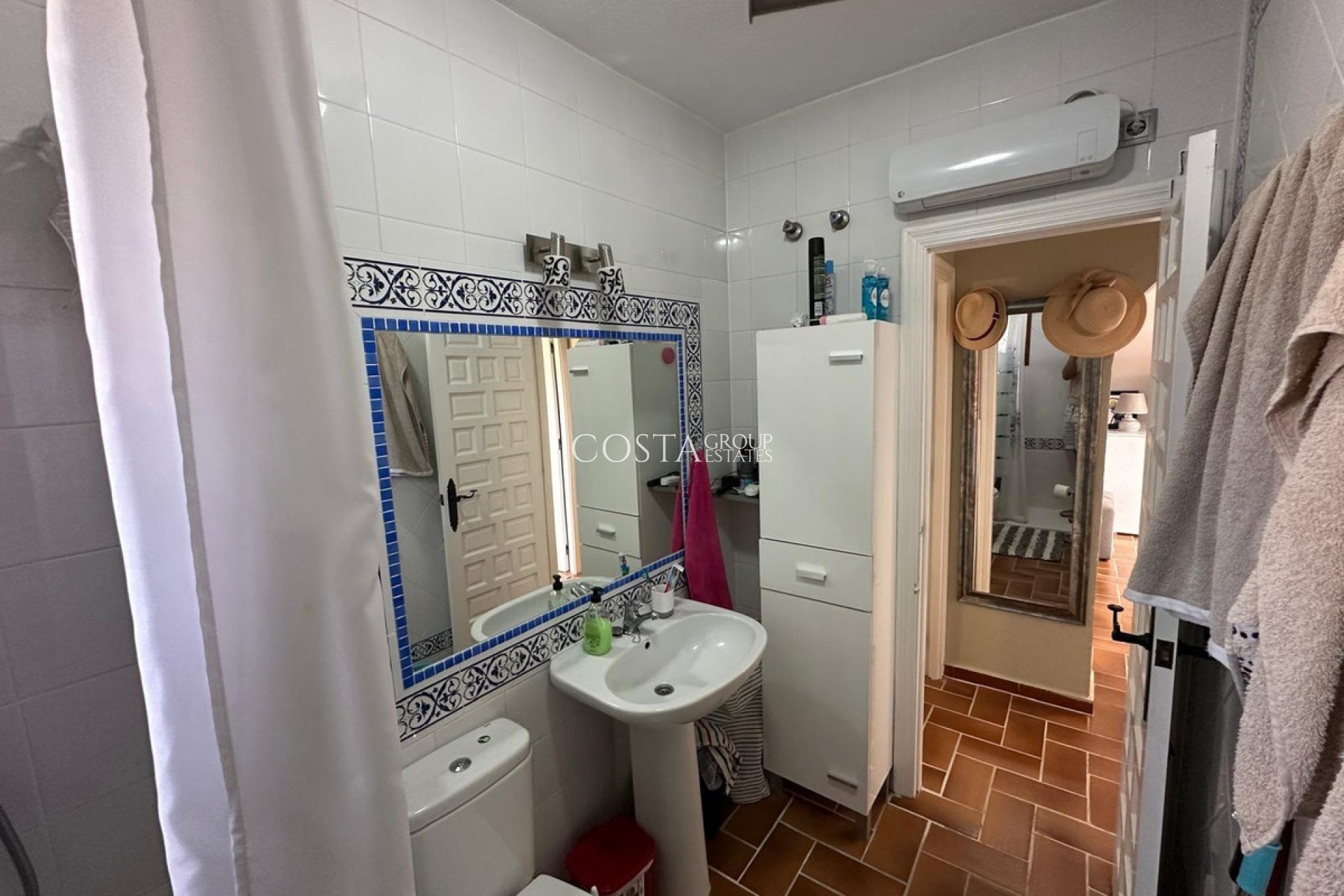 Wiederverkauf - House -
Torrevieja - Torrevieja Centro