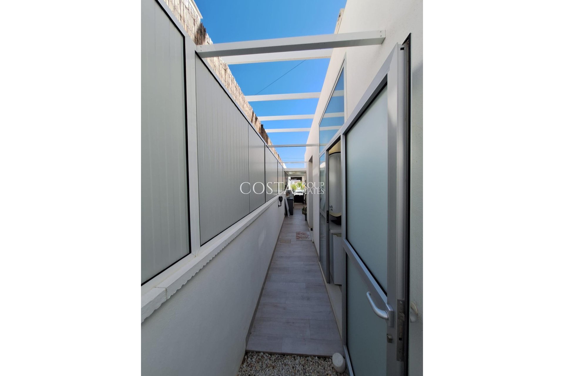 Wiederverkauf - House -
Torrevieja