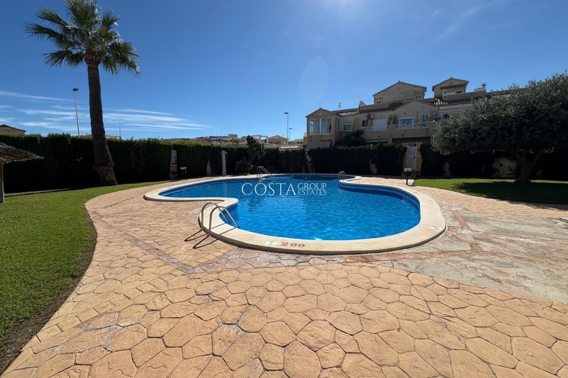 Wiederverkauf - House -
Torrevieja