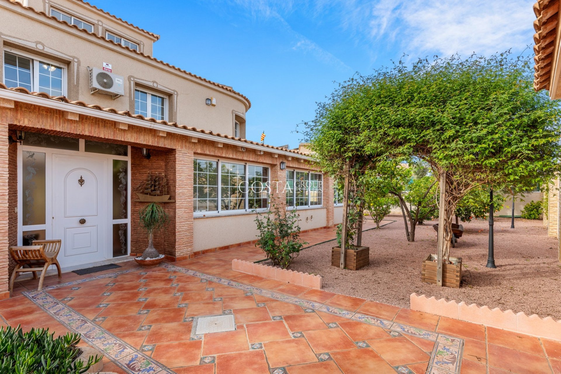 Wiederverkauf - House -
Torrevieja