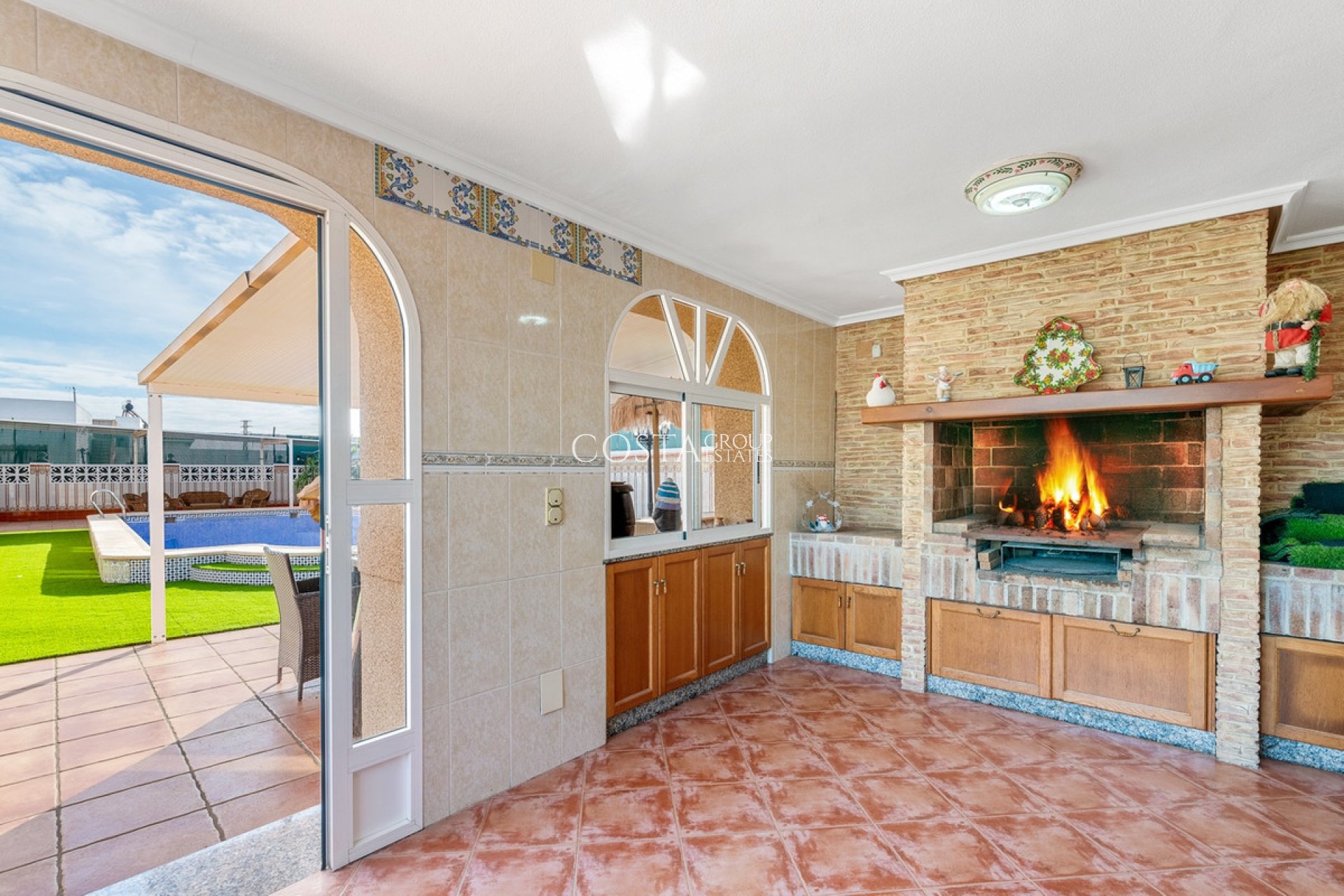 Wiederverkauf - House -
Torrevieja