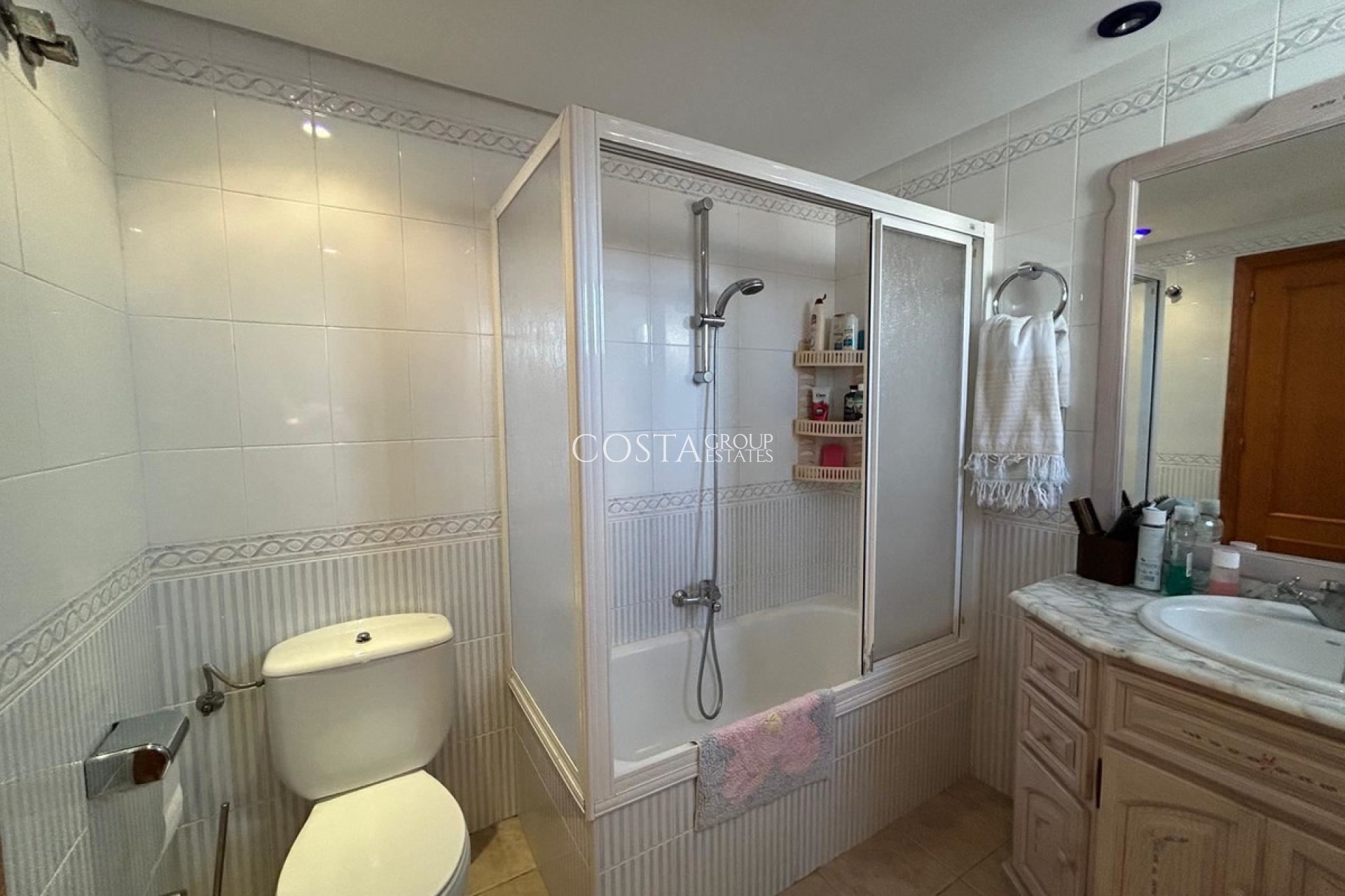 Wiederverkauf - House -
Torrevieja