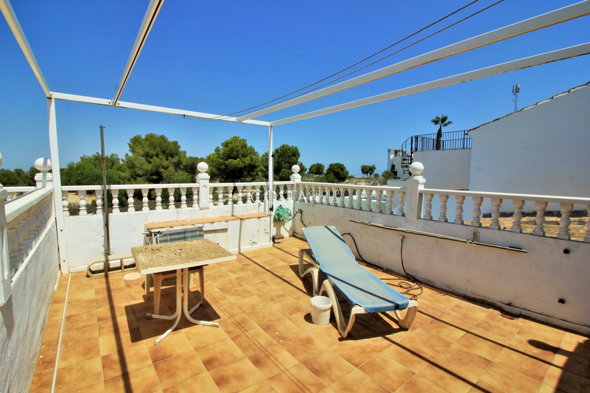 Wiederverkauf - House -
Villamartín