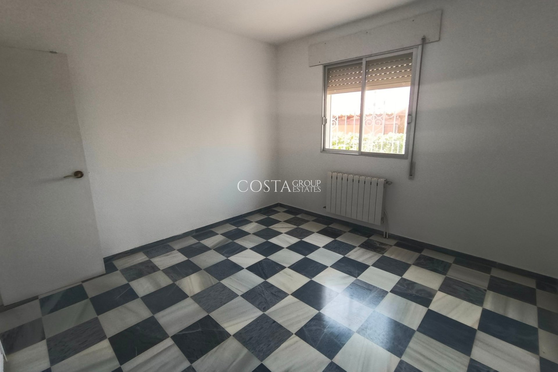 Wiederverkauf - Villa -
Aguilas - Águilas Centro