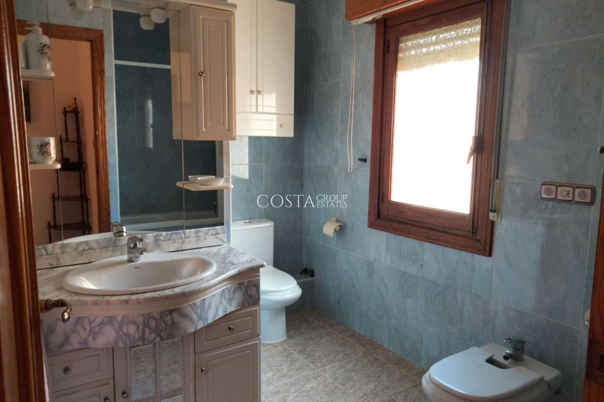 Wiederverkauf - Villa -
Aguilas - Águilas Centro