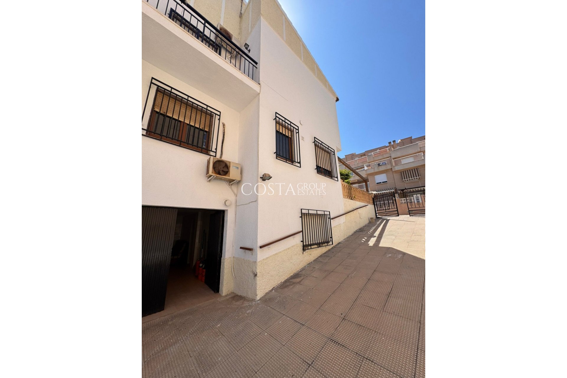 Wiederverkauf - Villa -
Aguilas - Águilas Centro