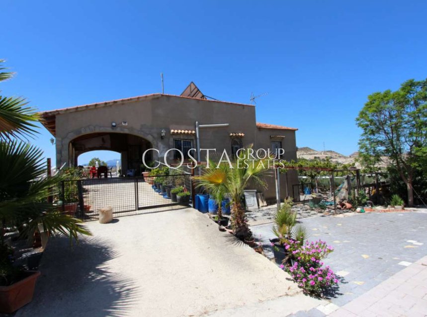 Wiederverkauf - Villa -
Albudeite