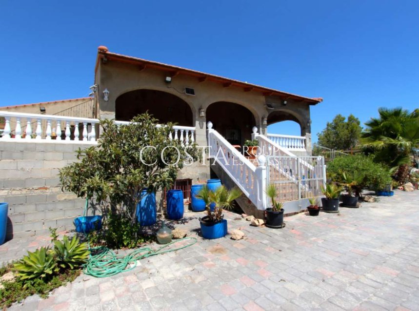 Wiederverkauf - Villa -
Albudeite