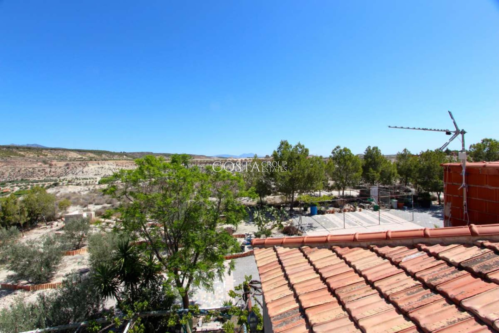 Wiederverkauf - Villa -
Albudeite