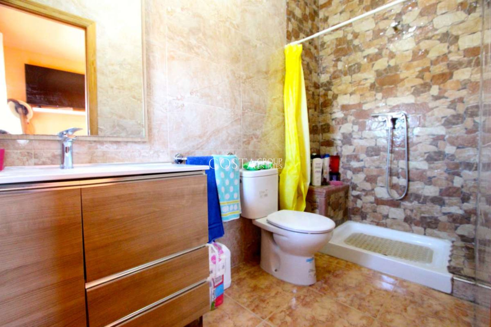 Wiederverkauf - Villa -
Albudeite