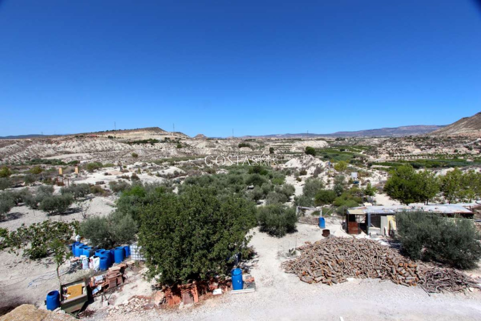 Wiederverkauf - Villa -
Albudeite