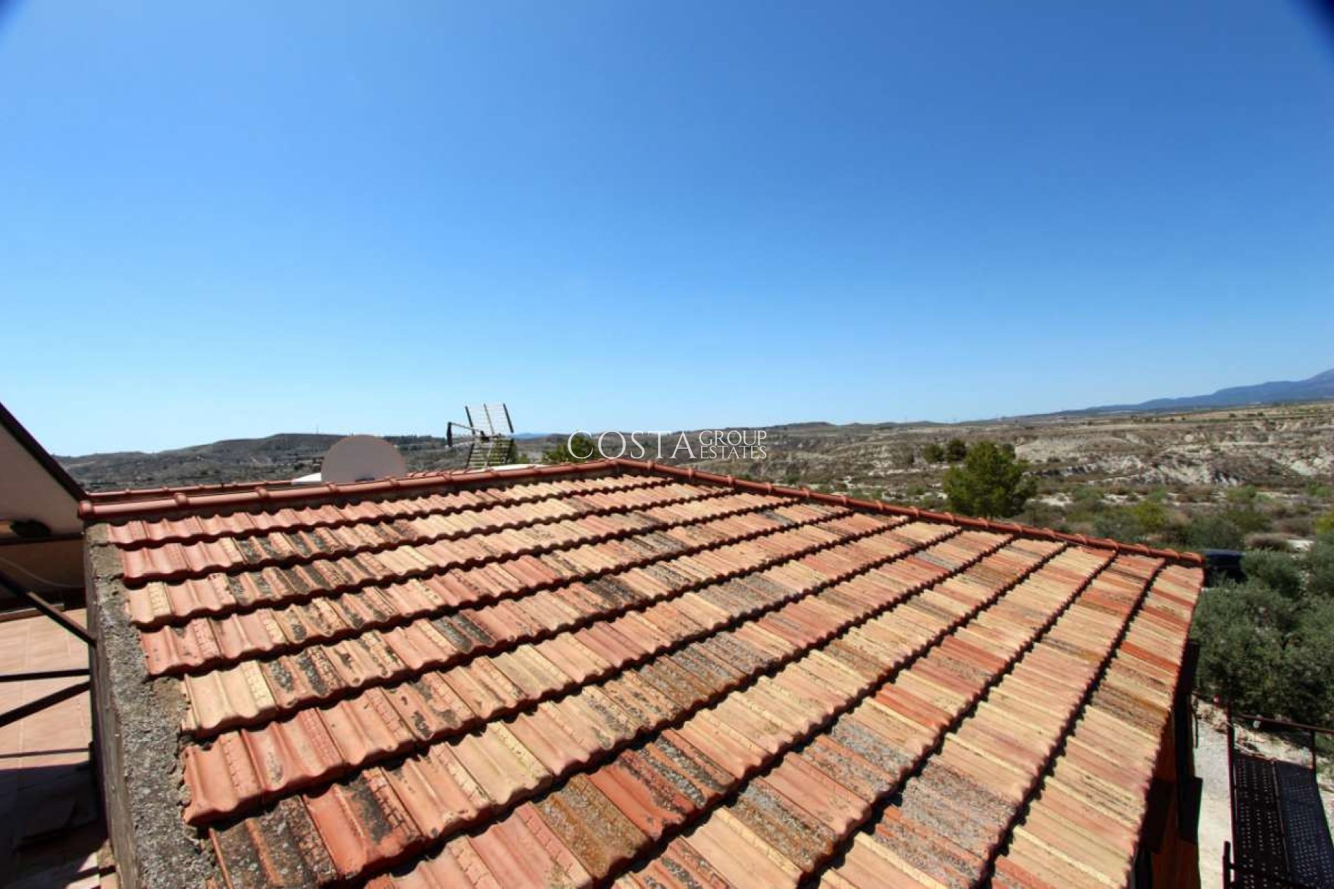 Wiederverkauf - Villa -
Albudeite