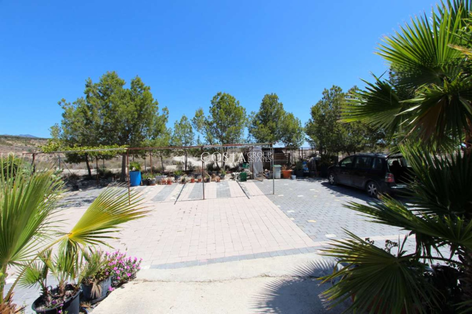 Wiederverkauf - Villa -
Albudeite