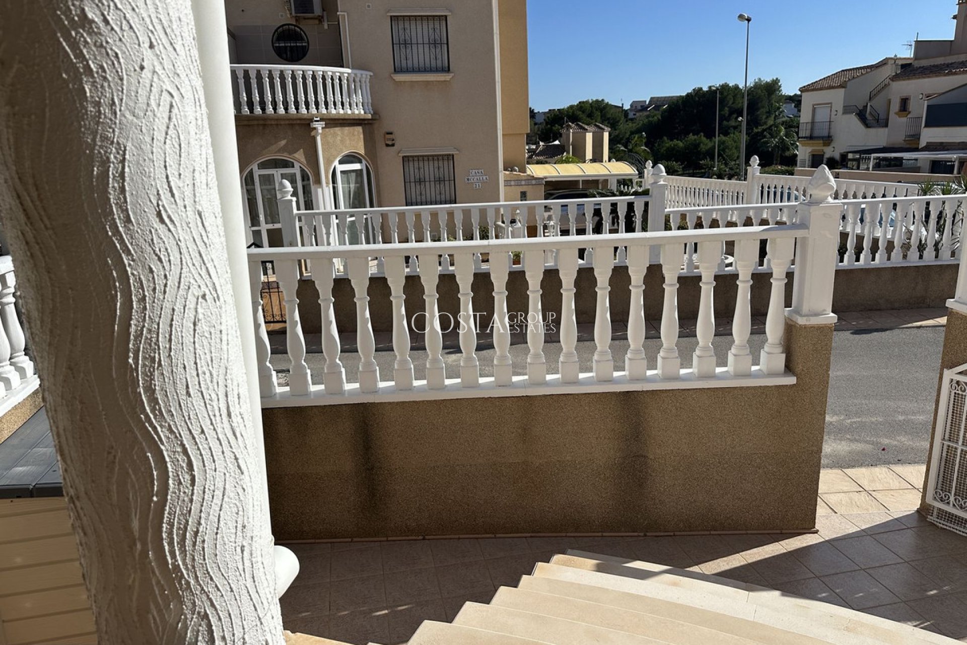 Wiederverkauf - Villa -
Alicante - Alicante Centro