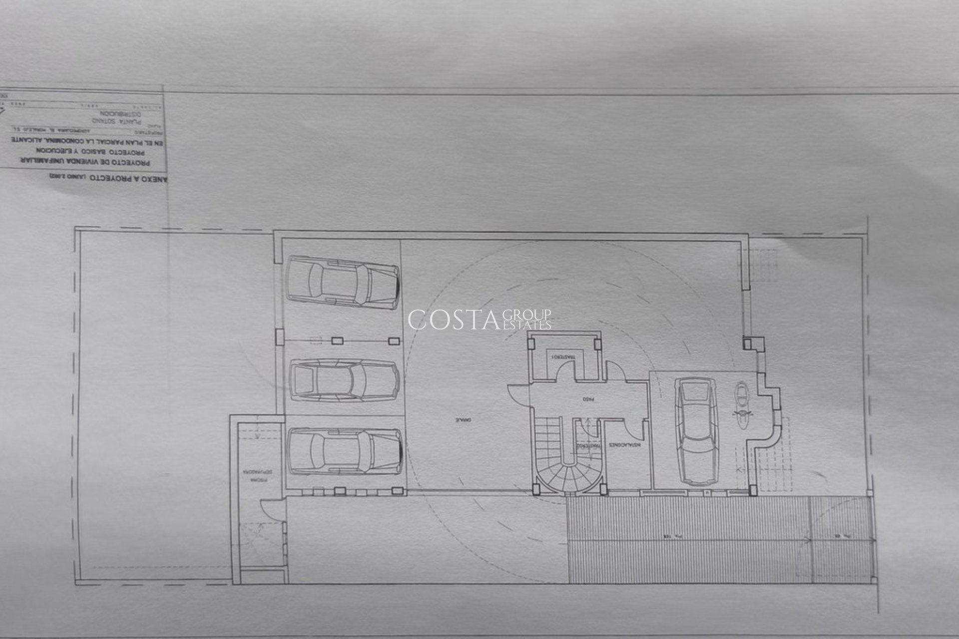 Wiederverkauf - Villa -
Alicante - Alicante Centro