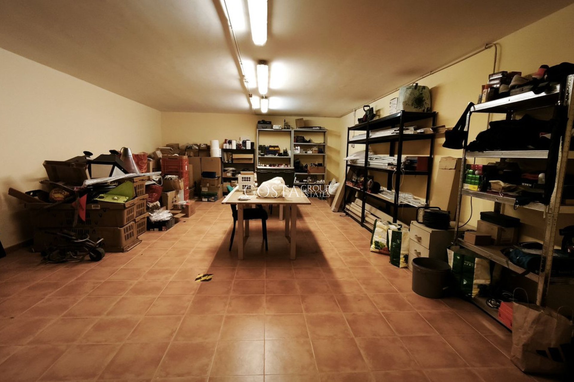 Wiederverkauf - Villa -
Alicante - Alicante Centro