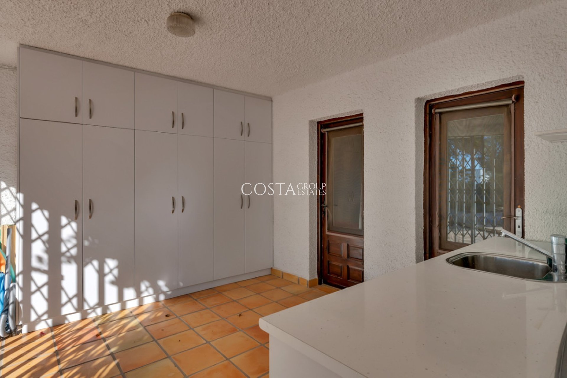 Wiederverkauf - Villa -
Alicante - Alicante Centro