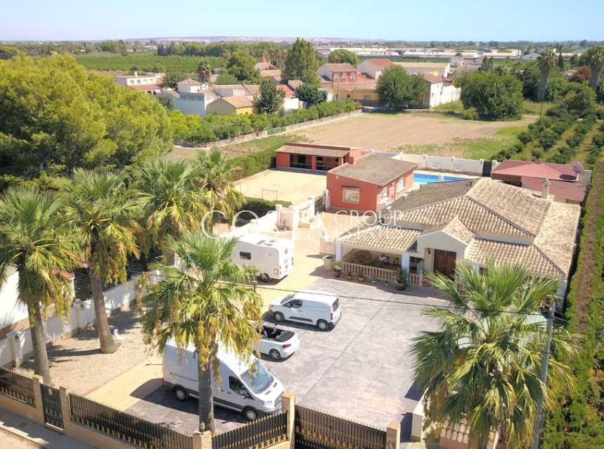 Wiederverkauf - Villa -
Almoradí - Heredades