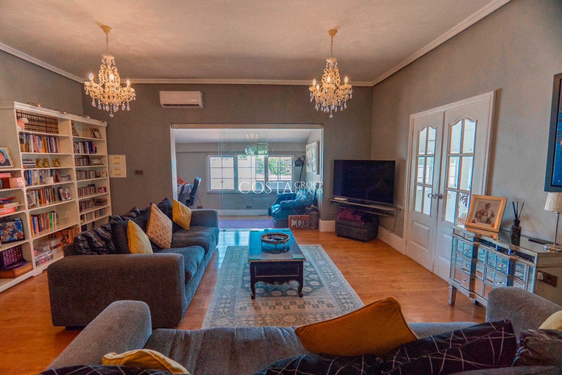 Wiederverkauf - Villa -
Almoradí - Heredades