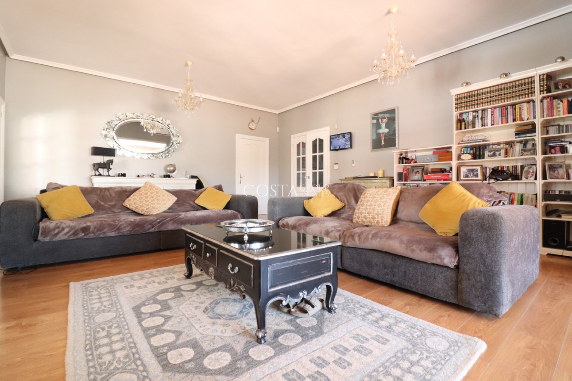 Wiederverkauf - Villa -
Almoradí - Heredades